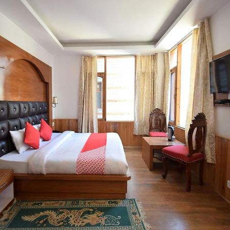 מנאלי Oyo 10255 Hotel Red Apple מראה חיצוני תמונה