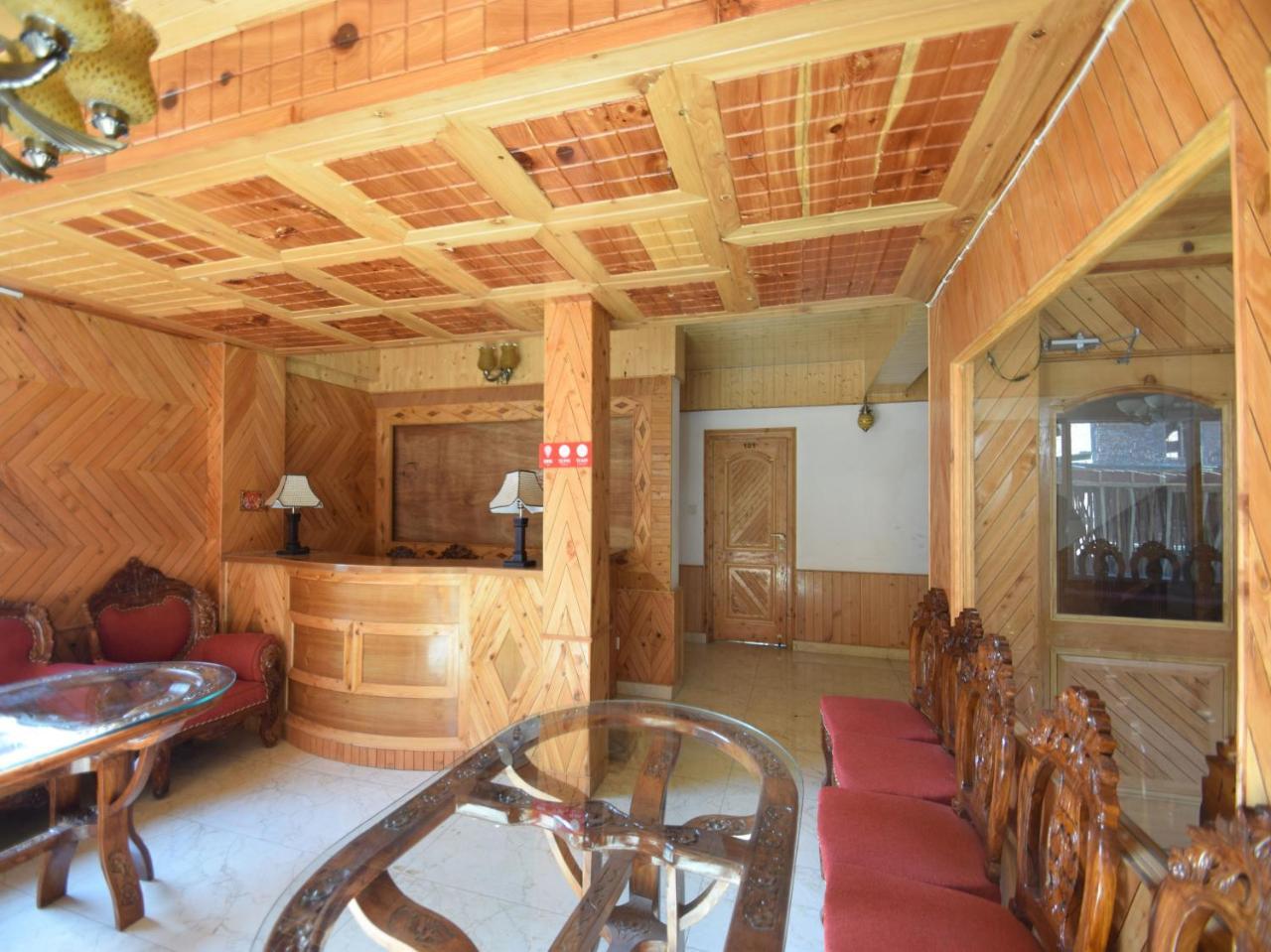 מנאלי Oyo 10255 Hotel Red Apple מראה חיצוני תמונה